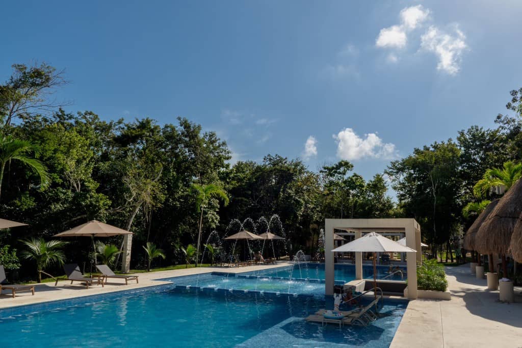 Reef-side beachfront condo in Puerto Morelos