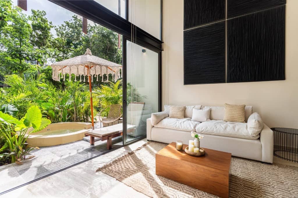 Managed residence operations in Akumal