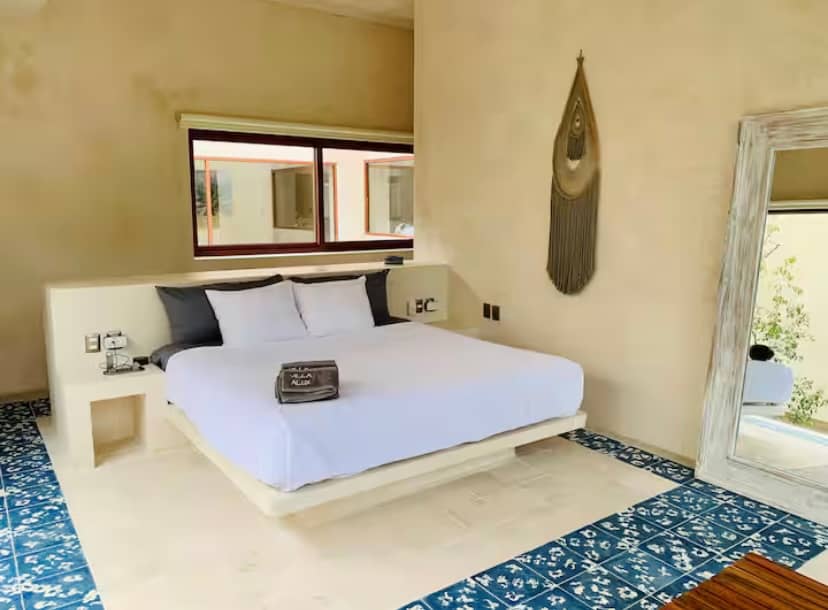 La Veleta condo prepared for a transition between long-term tenant and short-term peak